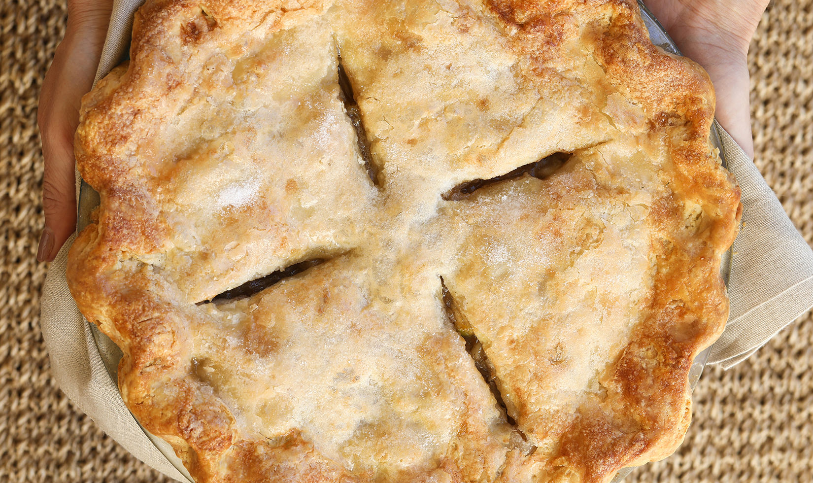 Jordan Winery's Most Popular Dessert Recipes apple pie crispy crust by Jordan Winery