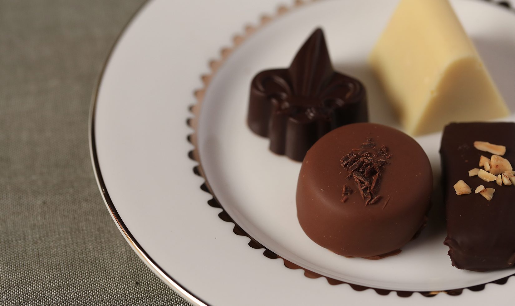 How to make a Chocolate Truffles 1 Different designs of Chocolate Truffles as featured in "How to Make a Chocolate Truffles" by Wine Country Table
